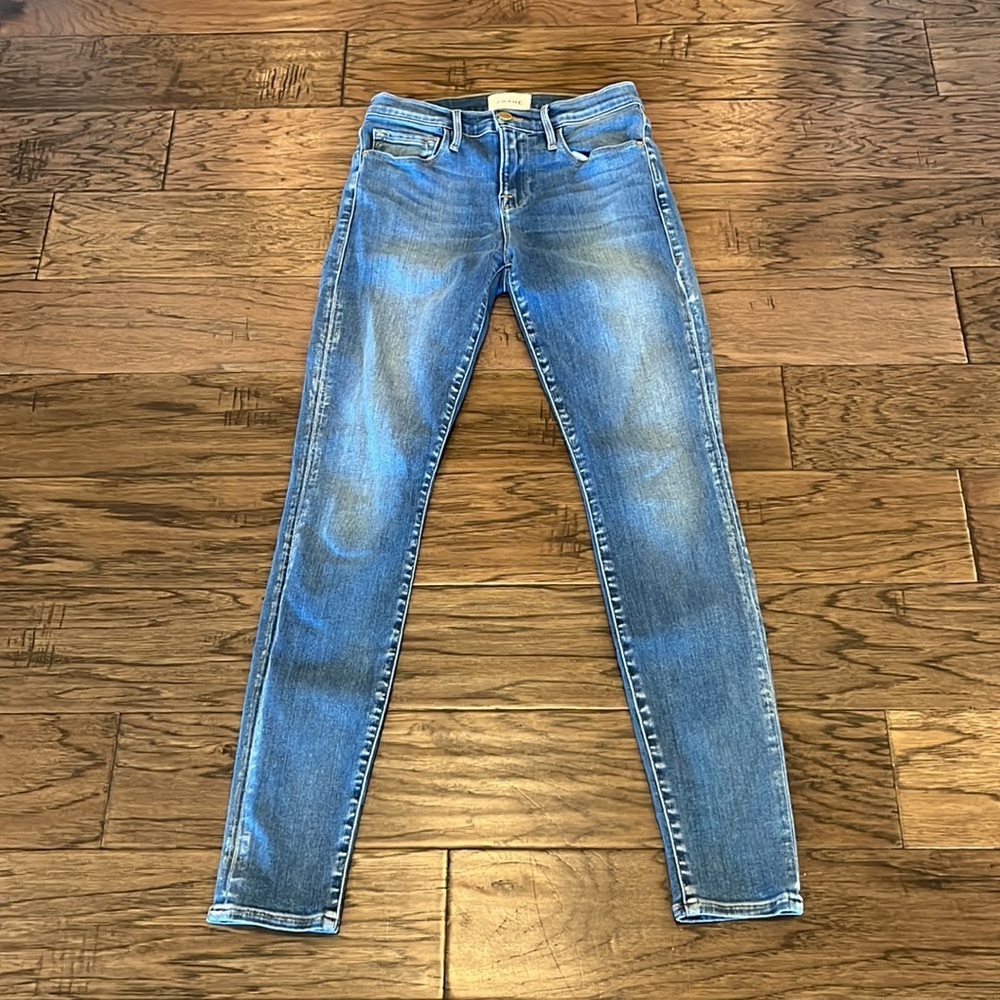 Frame Le Skinny de Jeanne Size 26